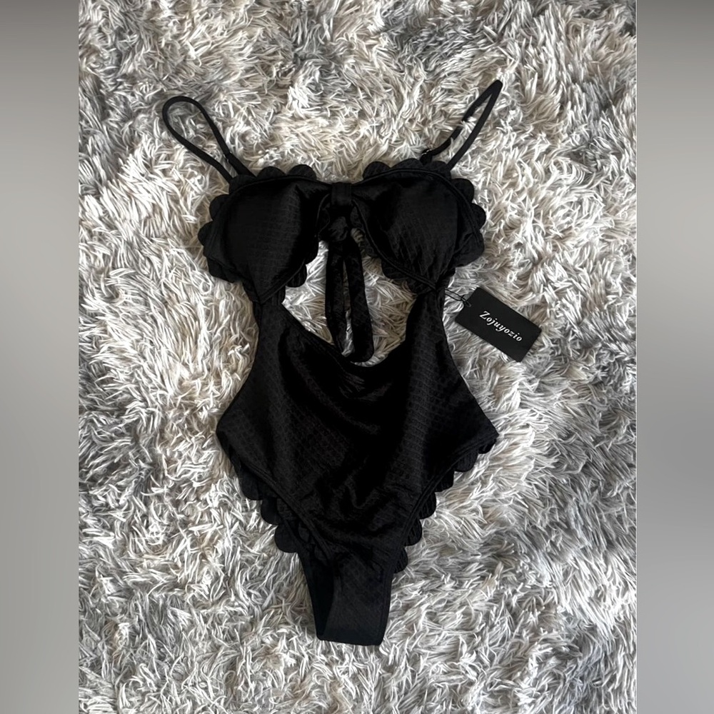 Women’s Swimsuit NWT Sz Small